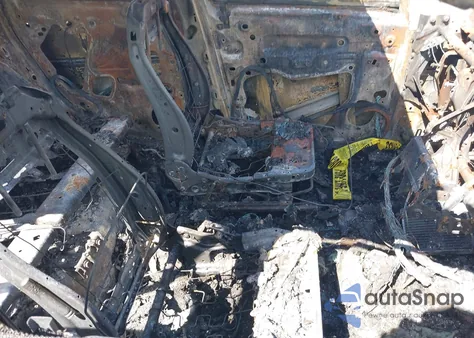 2018 Ford Escape S z USA, uszkodzony, nr VIN 1FMCU0F7XJUB05723